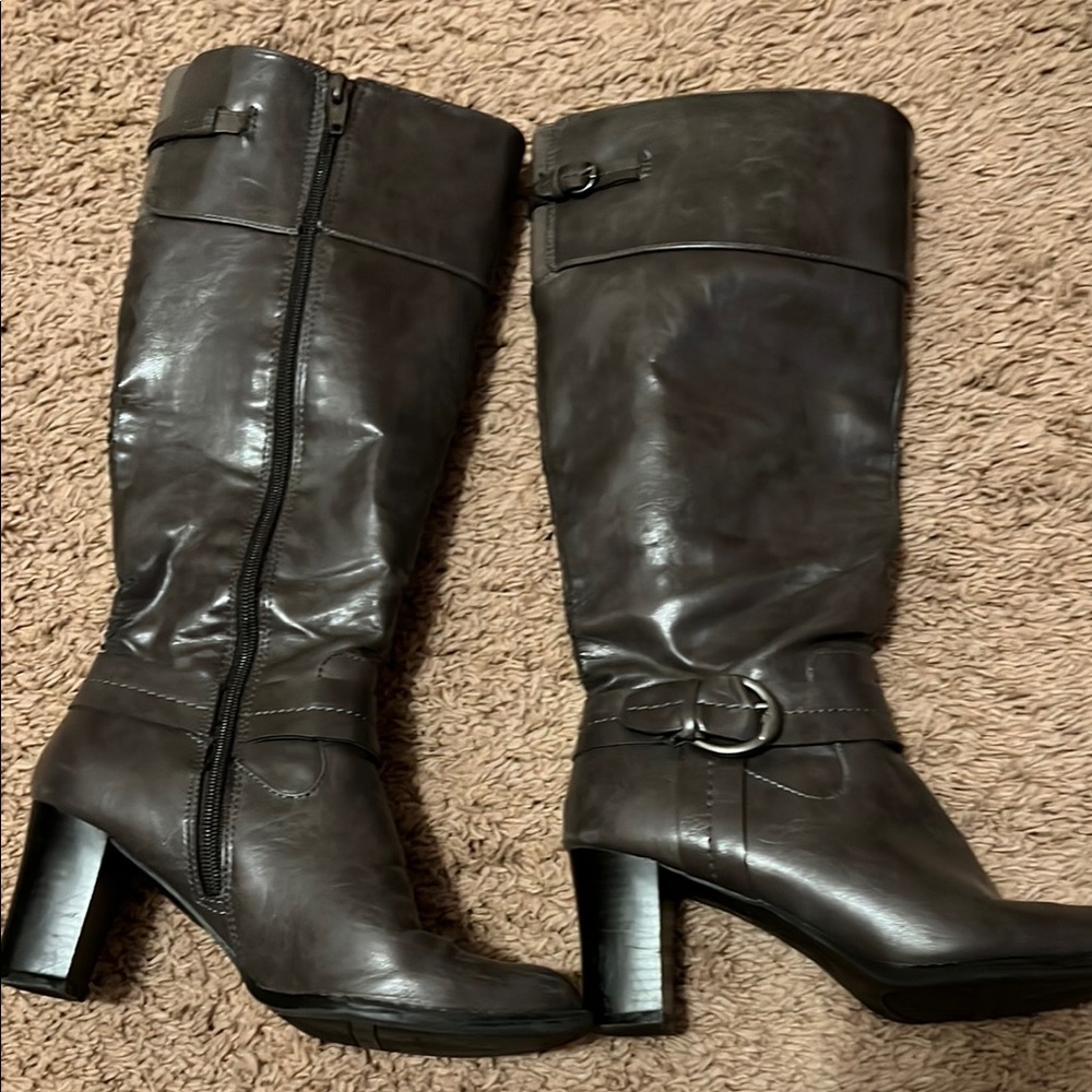 Life Stride Dark Gray Heeled Boots